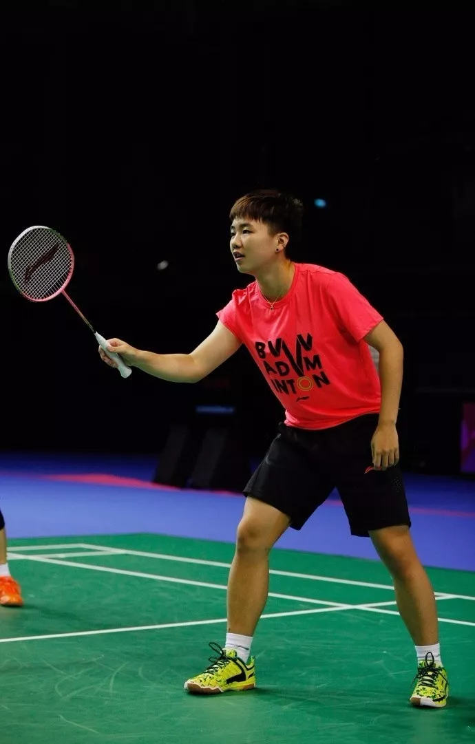 充满信心并 充满信心并